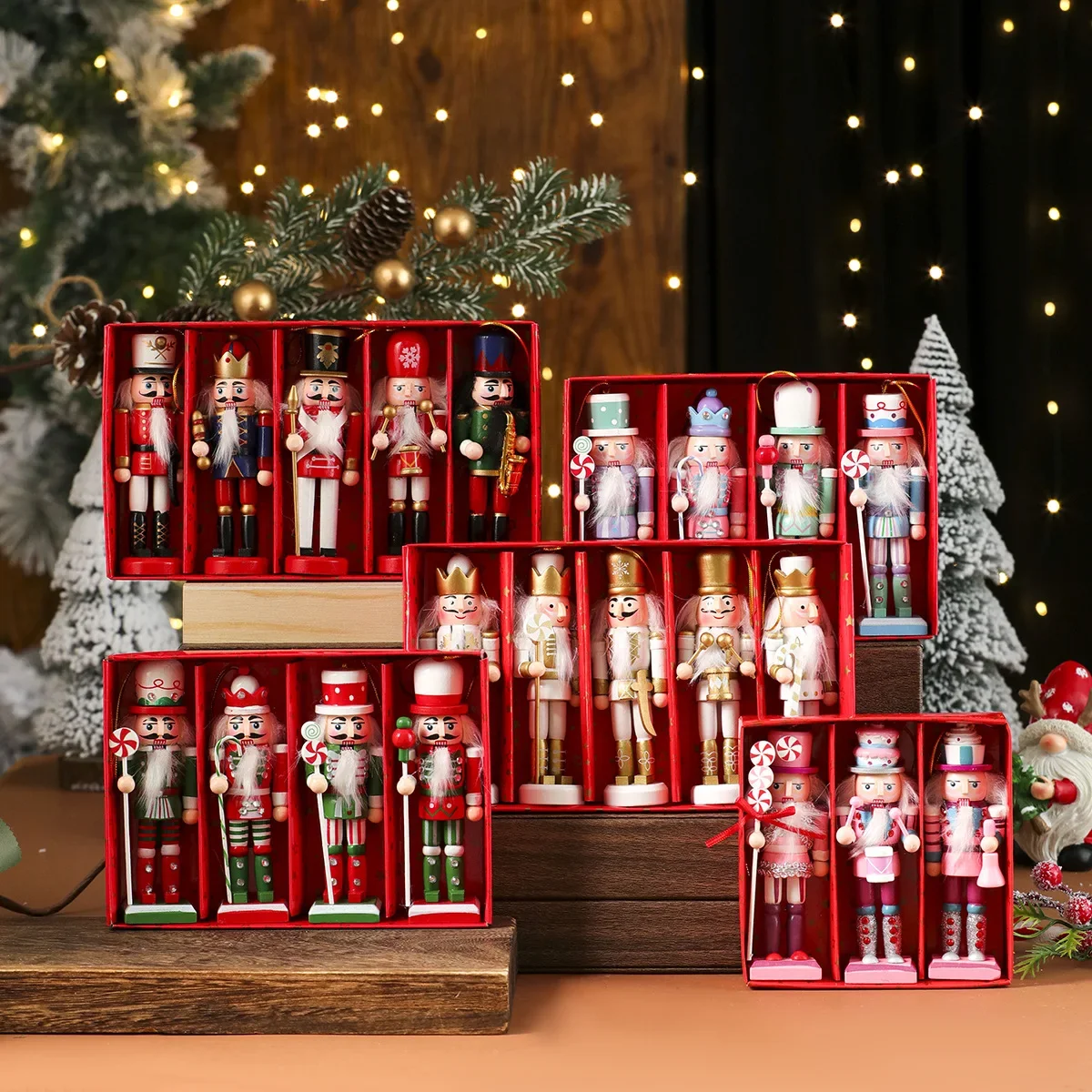 مجسمة محمولة لعيد الميلاد على  - مراجعة Nutcracker Figurine وسعره